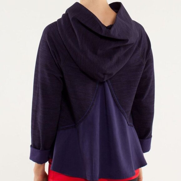 Lululemon Pull Me Over Hoodie Size 8 - Picture 1 of 8
